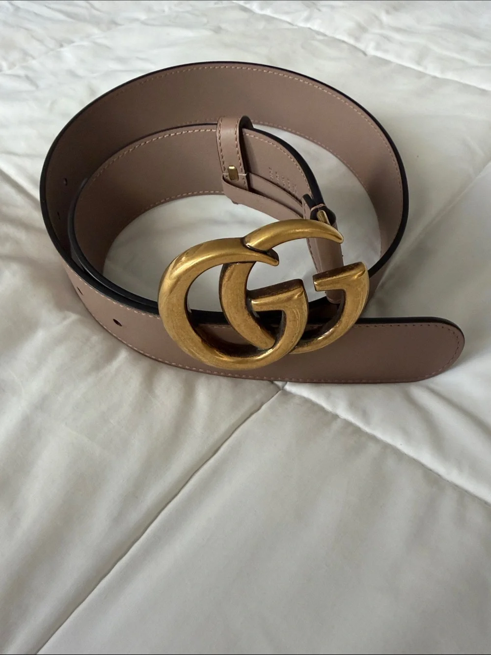 Gucci Double G Leather Belt in Mauve Pink with Gold Buckle